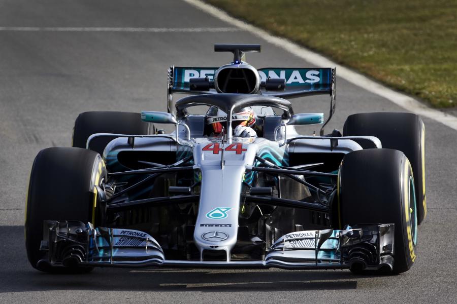  Mercedes-AMG F1 W09 EQ Power+ 2018 года  (фото 6 из 36)